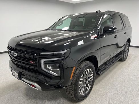 Used 2025 Chevrolet Tahoe Z71 w/ Comfort Package image 4