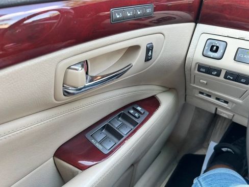 Used 2012 Lexus LS 460 image 19