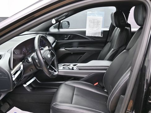 Used 2024 Cadillac Lyriq Sport AWD/4WD image 15