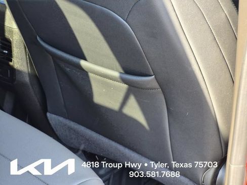 Used 2024 Chevrolet Colorado ZR2 w/ ZR2 Convenience Package III AWD/4WD image 18