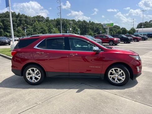 Used 2018 Chevrolet Equinox Premier FWD image 11