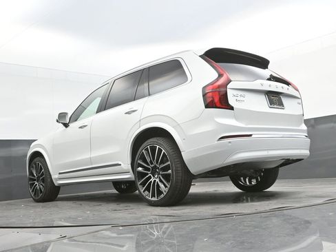 New 2026 Volvo XC90 B6 Plus w/ Protection Package Premier AWD/4WD image 33