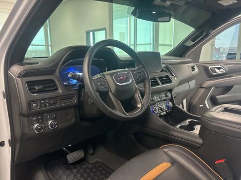 Used 2024 GMC Yukon AT4 image 15