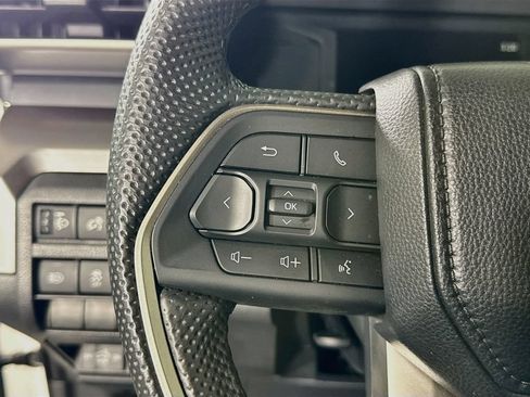 Used 2024 Toyota Tacoma SR5 AWD/4WD image 20