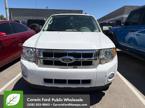 Used 2009 Ford Escape XLT FWD image 2