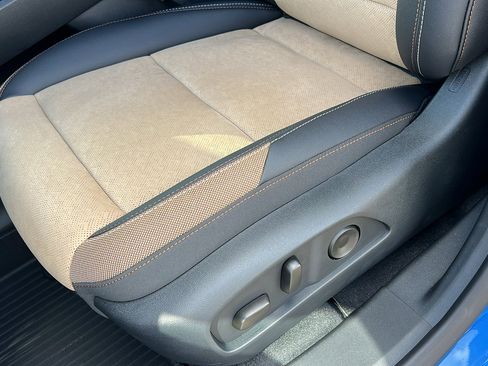 New 2026 Chevrolet Equinox ACTIV w/ Convenience Package III image 17