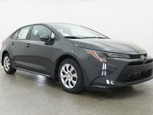 New 2026 Toyota Corolla LE FWD image 28