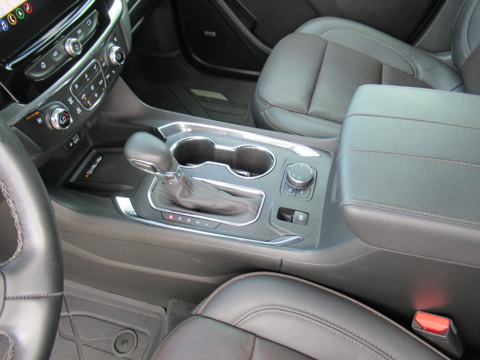 Certified 2023 Chevrolet Traverse High Country FWD image 18