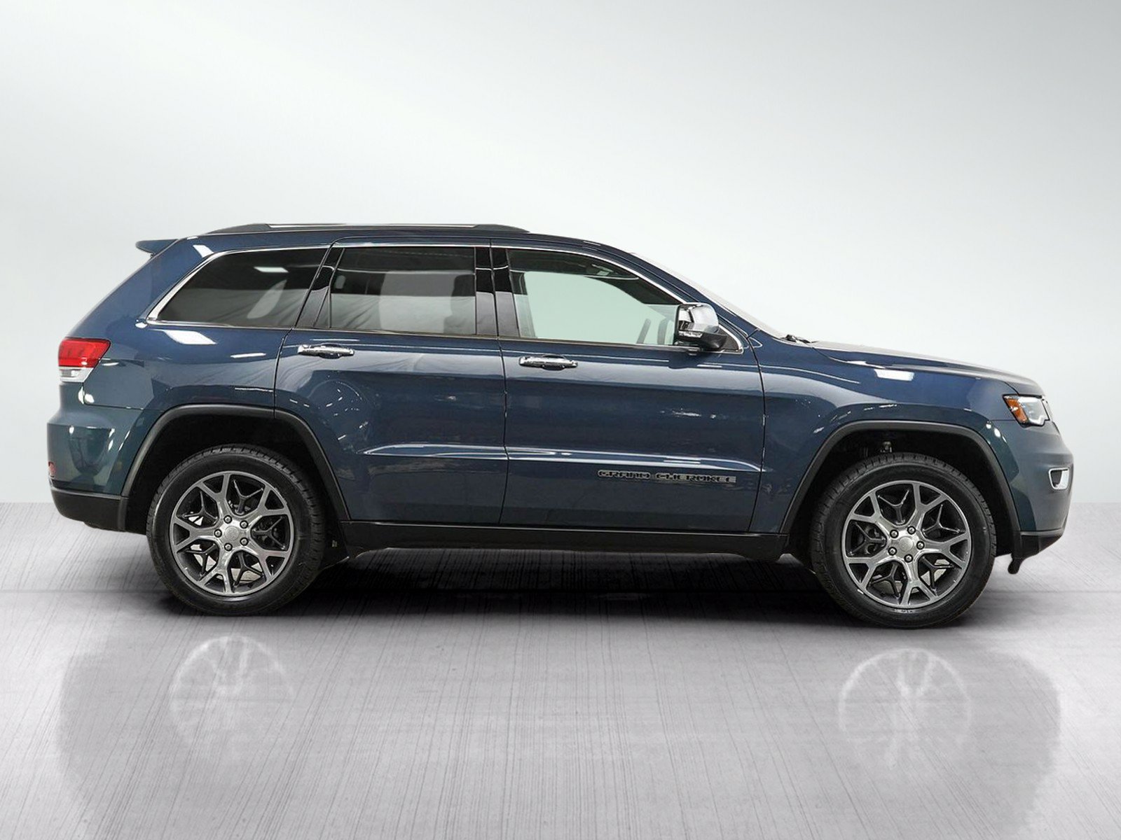 Used 2019 Jeep Grand Cherokee Limited w/ Luxury Group II AWD/4WD image 6