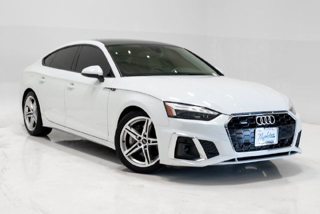 Used 2022 Audi A5 2.0T Premium Plus w/ Premium Plus AWD/4WD image 5
