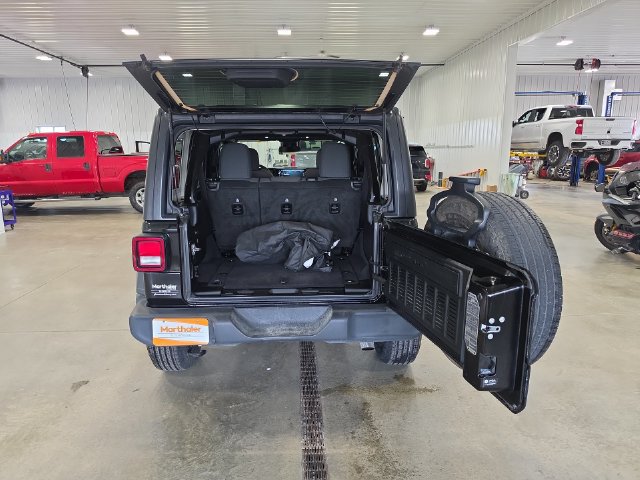 Used 2025 Jeep Wrangler Unlimited Sport AWD/4WD image 27