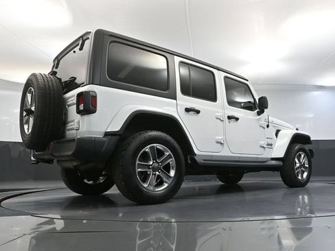 Used 2019 Jeep Wrangler Unlimited Sahara AWD/4WD image 49
