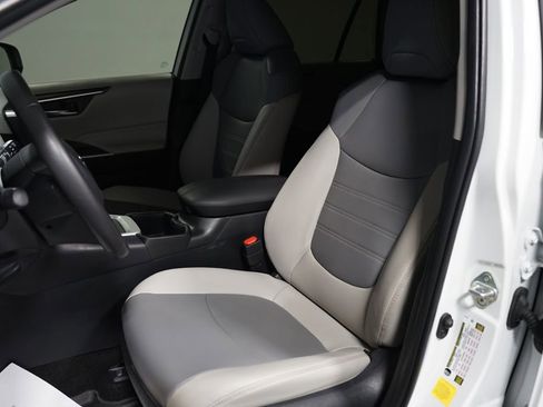 Certified 2024 Toyota RAV4 XLE Premium image 27