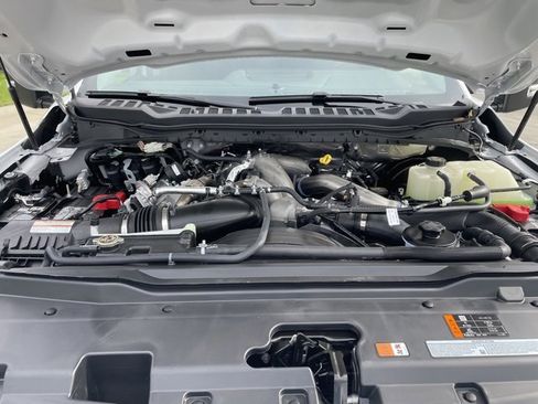 New 2026 Ford F250 Lariat w/ FX4 Off-Road Package image 28