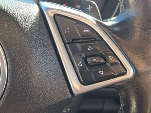 Used 2020 Chevrolet Camaro LT image 24