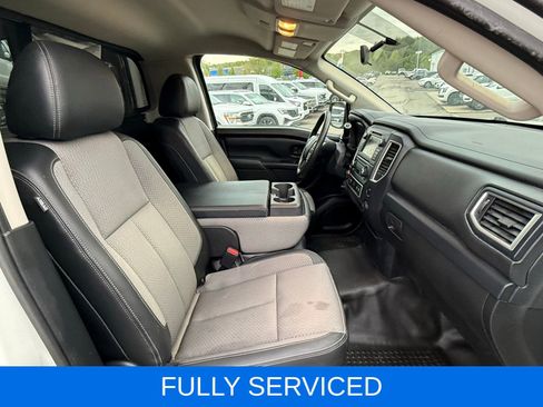 Used 2019 Nissan Titan S AWD/4WD image 18