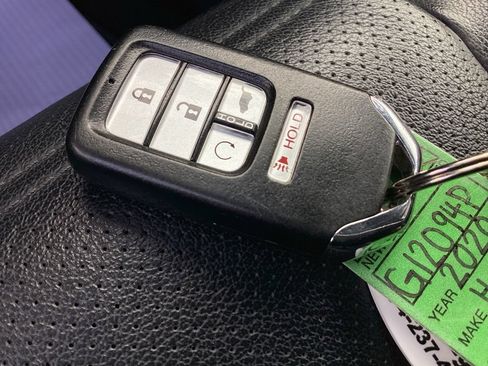 Used 2020 Honda CR-V Touring image 37