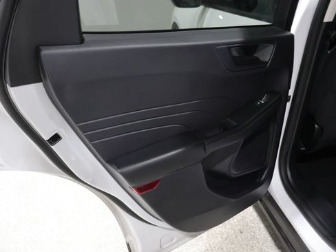 Used 2022 Ford Escape SE AWD/4WD image 18