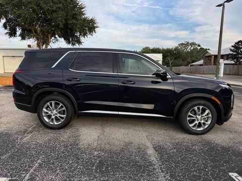 Used 2022 Hyundai Palisade SE image 10