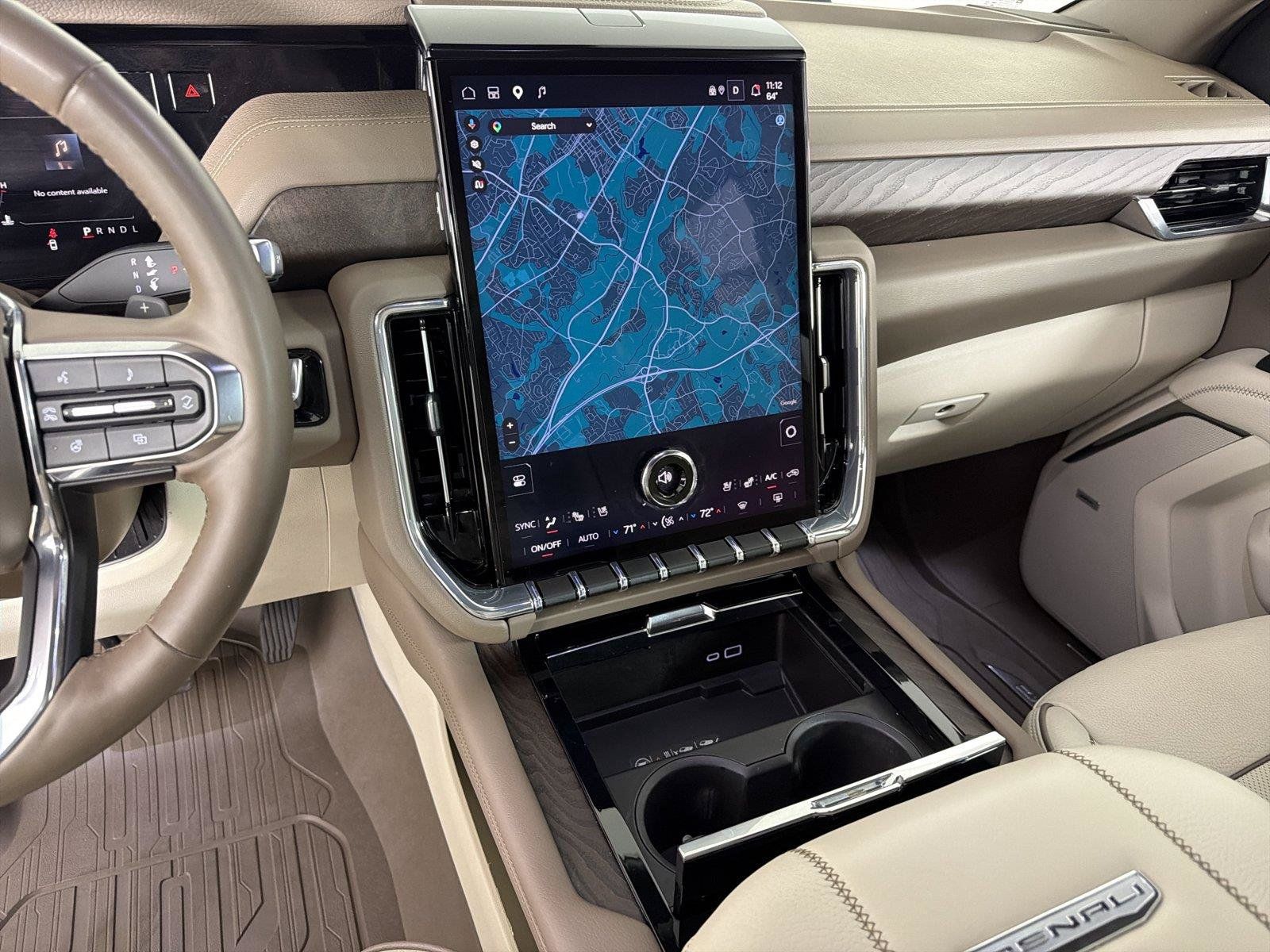Used 2025 GMC Yukon XL Denali w/ Sun & Power Step Package RWD image 29