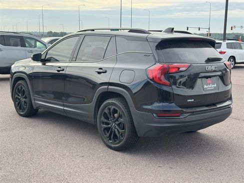 Used 2021 GMC Terrain SLT w/ Elevation Edition AWD/4WD image 3