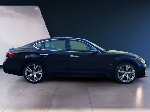 Used 2016 INFINITI Q70 3.7 w/ Sport Package image 6