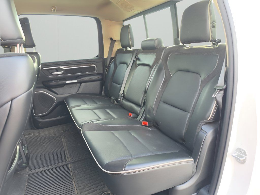 Used 2020 RAM 1500 Laramie AWD/4WD image 11