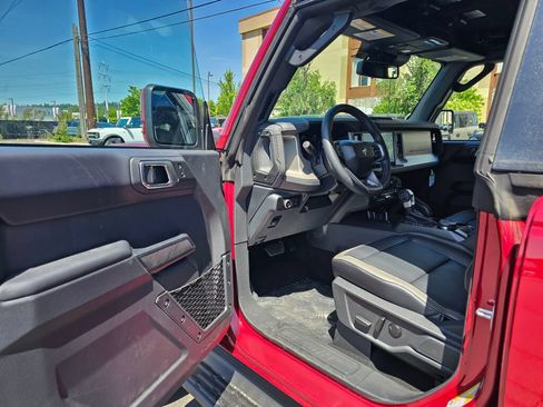 New 2026 Ford Bronco Outer Banks w/ Sasquatch Package AWD/4WD image 14