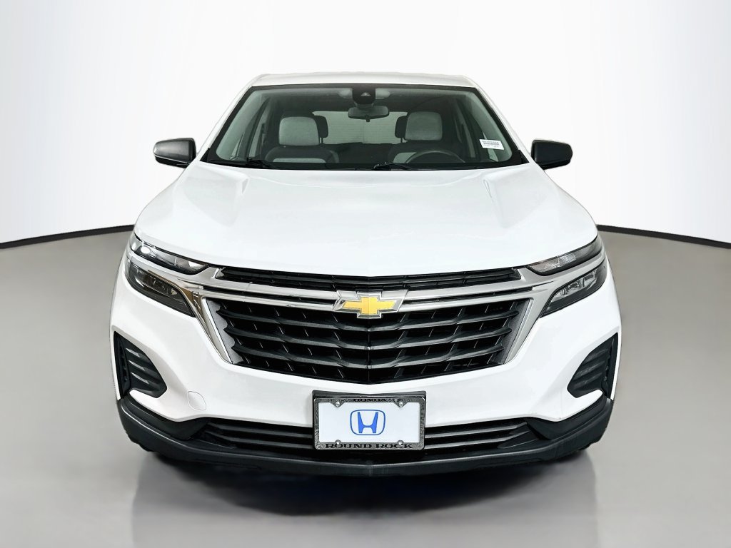 Used 2022 Chevrolet Equinox LS w/ LS Convenience Package FWD image 2