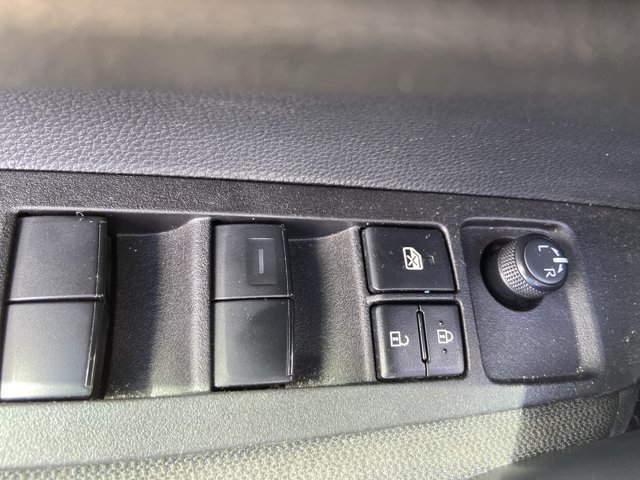 Used 2025 Toyota Corolla LE FWD image 43