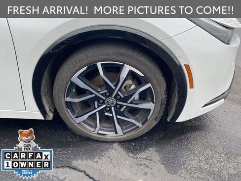 Used 2024 Toyota Prius Prime Premium w/ Advanced Technology Package image 9