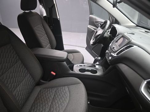 Used 2020 Chevrolet Equinox LT image 25