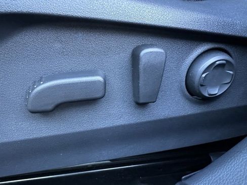 Used 2025 Subaru Outback Touring XT image 19