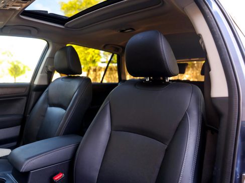 Used 2017 Subaru Outback 3.6R Limited image 5