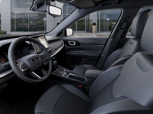 New 2026 Jeep Compass Latitude AWD/4WD image 22