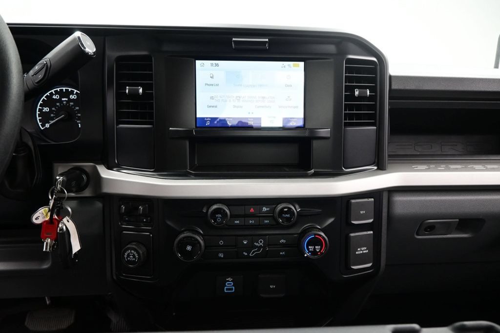 New 2025 Ford F350 XL w/ XL Chrome Package RWD image 26