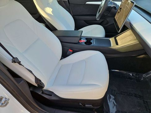 Used 2023 Tesla Model 3 Standard Range image 22