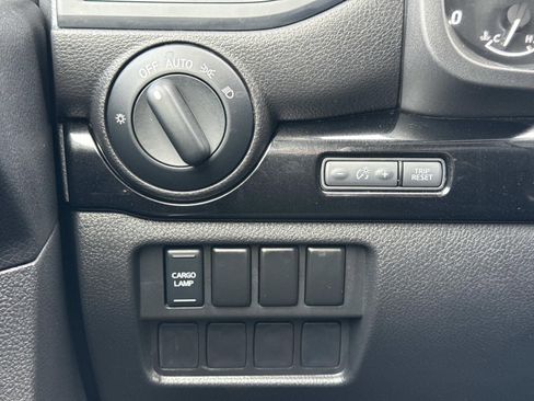 Used 2024 Nissan Titan SV w/ Accessory Utility Package image 18