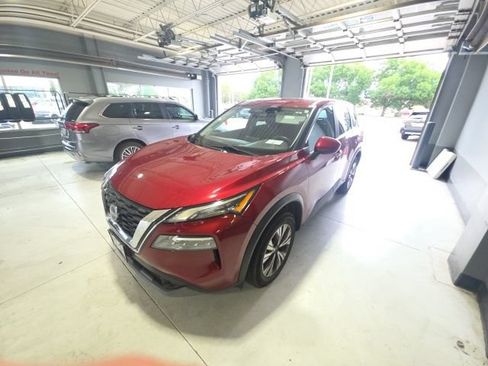 Used 2023 Nissan Rogue SV AWD/4WD image 2