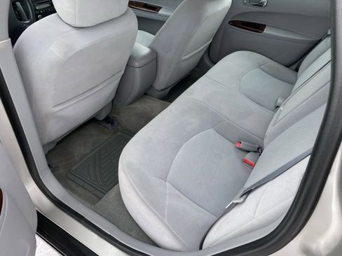 Used 2007 Buick LaCrosse CX image 11
