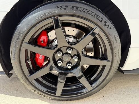 Used 2016 Ford Mustang Shelby GT350R w/ GT350R Equipment Group 920A image 30