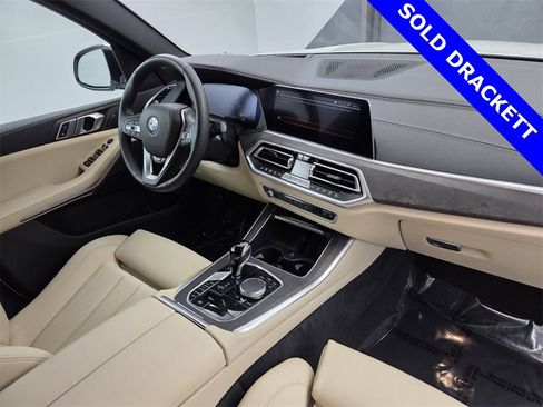Certified 2022 BMW X5 sDrive40i w/ Premium Package image 13