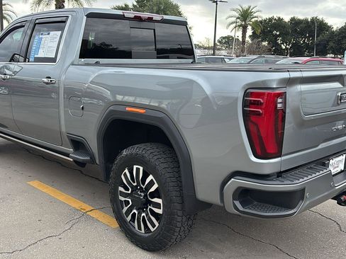 Certified 2024 GMC Sierra 2500 Denali Ultimate w/ Max Trailering Package image 5