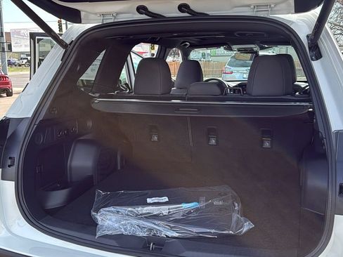New 2026 Subaru Forester Premium AWD/4WD image 11