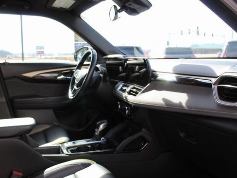 Used 2024 Chevrolet TrailBlazer ACTIV w/ Driver Confidence Package image 19