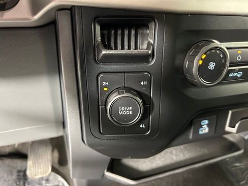 Used 2022 Ford F150 XLT AWD/4WD image 25