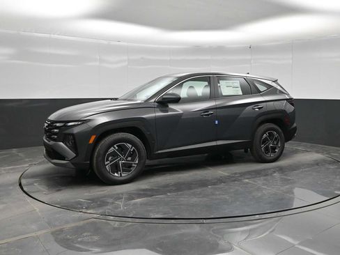 New 2026 Hyundai Tucson Blue SE AWD/4WD image 1