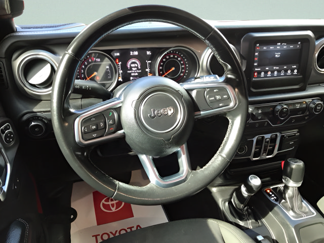 Used 2019 Jeep Wrangler Unlimited Sahara AWD/4WD image 12