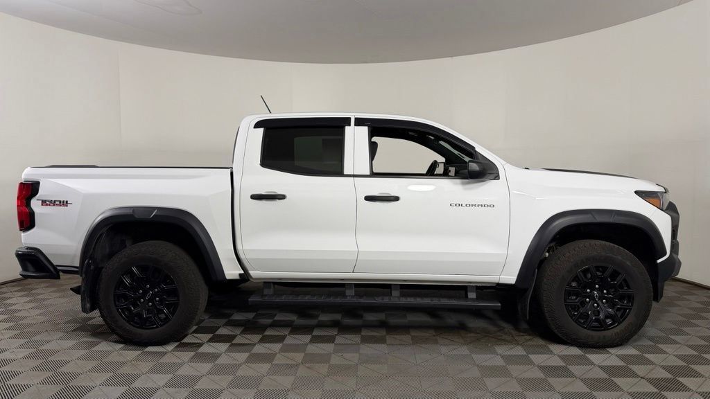Used 2023 Chevrolet Colorado Trail Boss w/ Advanced Trailering Package AWD/4WD image 9