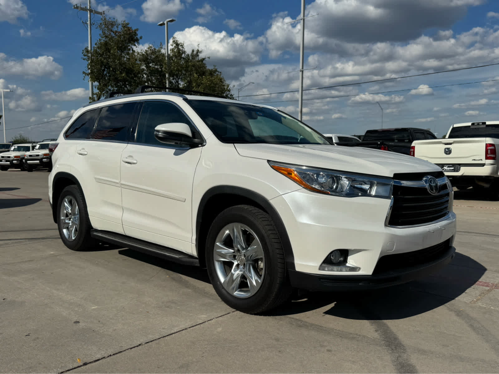 Used 2015 Toyota Highlander Limited Platinum AWD/4WD image 4